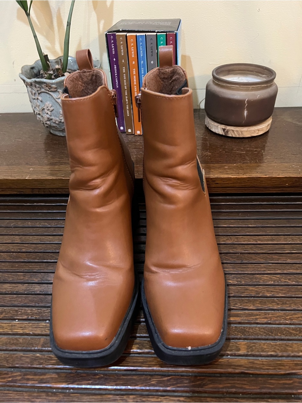 MIA Men's Chukka Boots in Tan Brown Leather